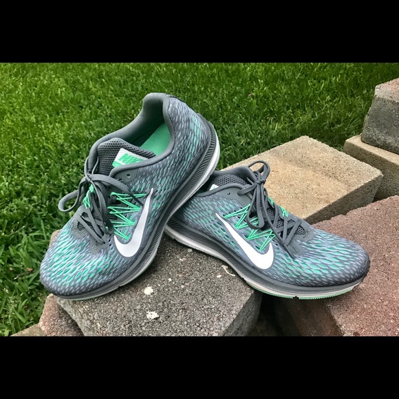 Nike Women’s Air Zoom Winflo 5 - Picture 3 of 8